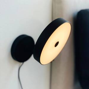 Dyberg Larsen LED nástenné svetlo Starlight, čierne, Ø 14 cm