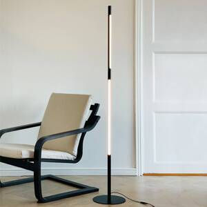 Dyberg Larsen LED stojaca lampa Vagner, čierna, výška 150 cm